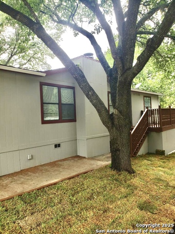132 Corridor Oaks Property Photo
