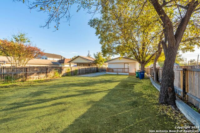 815 Steves Ave Property Photo 19