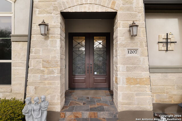 1207 Acquedotto Property Photo 7