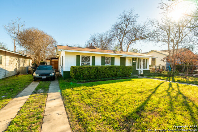 138 Riverdale Drive Property Photo 3