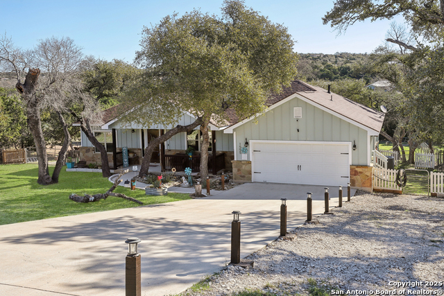1555 Desiree Property Photo 3