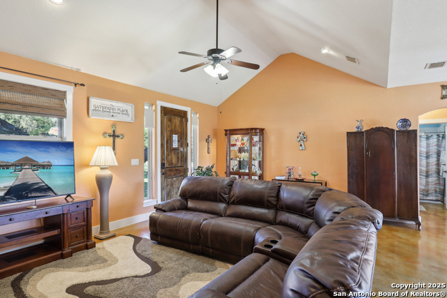 1555 Desiree Property Photo 6