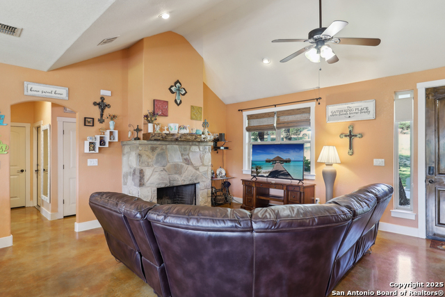 1555 Desiree Property Photo 7
