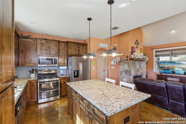 1555 Desiree Property Photo 12