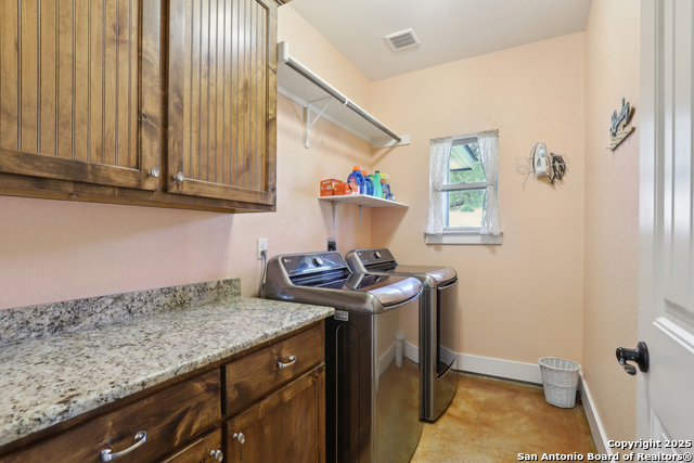 1555 Desiree Property Photo 16