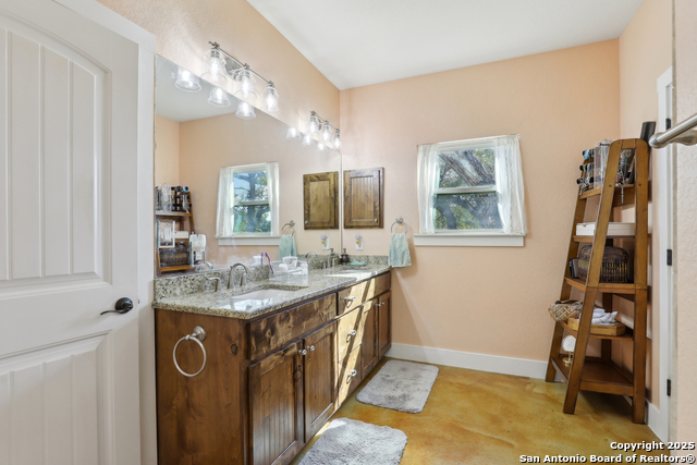 1555 Desiree Property Photo 20