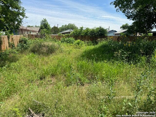 123 Yuma Property Photo 5