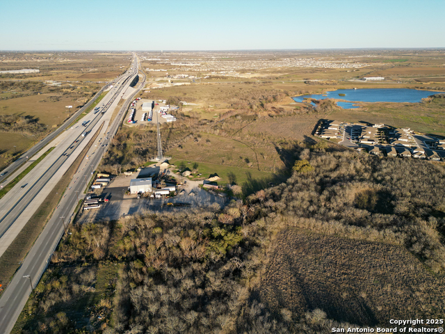 9422 Interstate 10 Property Photo 12