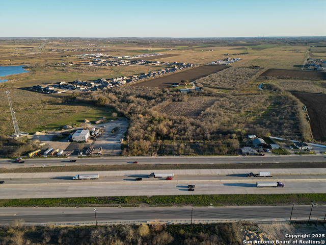 9422 Interstate 10 Property Photo 15