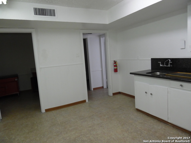 711 Kirk Pl Property Photo 16