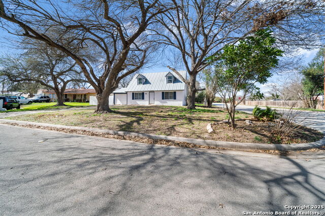 943 North Property Photo 1