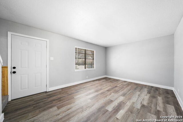 943 North Property Photo 6