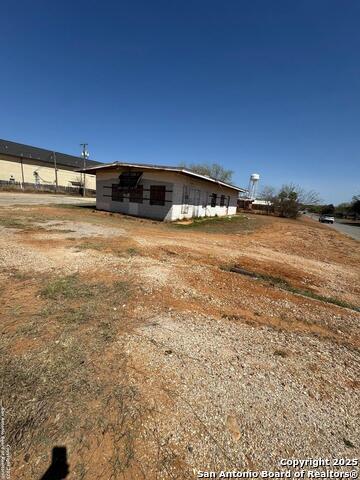 409 S Trevino Property Photo 2