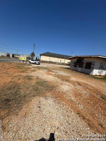 409 S Trevino Property Photo 3