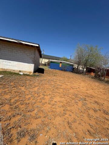 409 S Trevino Property Photo 4