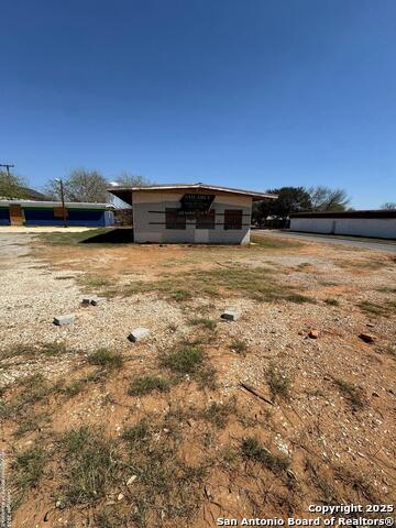409 S Trevino Property Photo 5