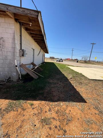409 S Trevino Property Photo 8