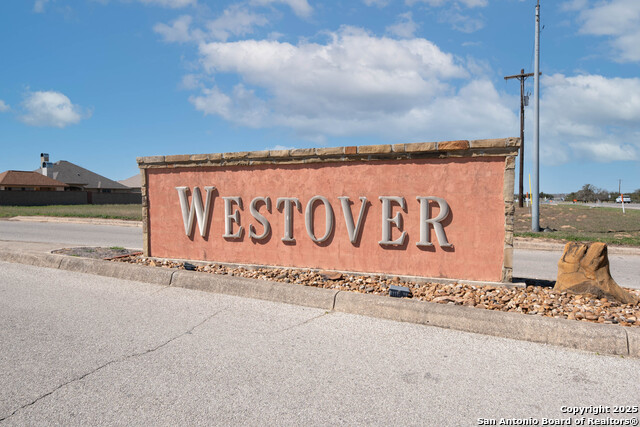 108 Melissas Place Property Photo 3