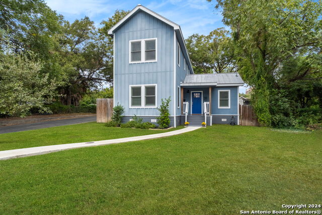 737 E Magnolia Ave Property Photo