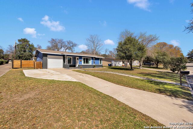 219 Bella Vista Dr. Property Photo 2