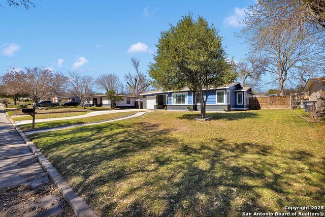 219 Bella Vista Dr. Property Photo 4