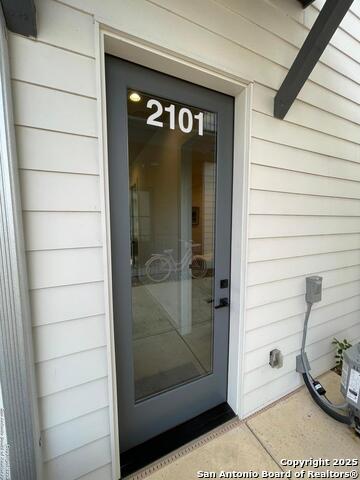 1208 N Academy Property Photo 15
