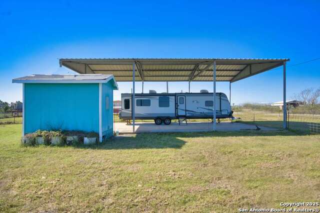 171 Flamingo St. Property Photo 4