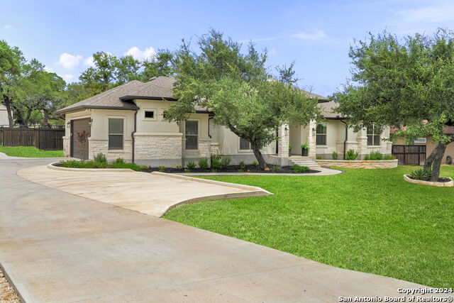 1241 Paladin Trl Property Photo 5