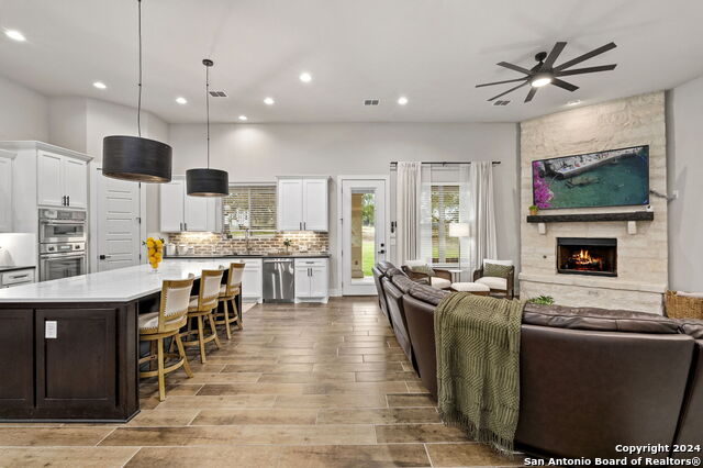 1241 Paladin Trl Property Photo 10