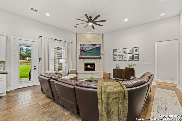 1241 Paladin Trl Property Photo 12