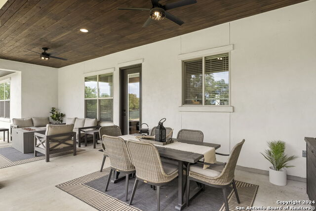 1241 Paladin Trl Property Photo 37
