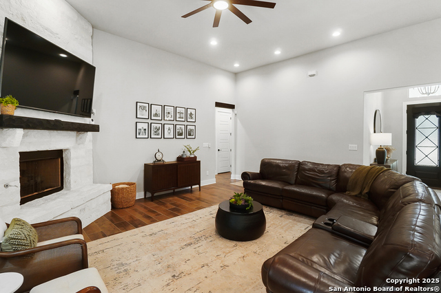 1241 Paladin Trl Property Photo 47