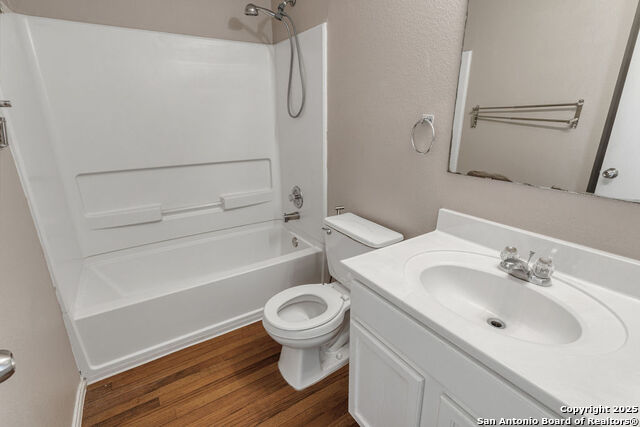 25134 Longbranch Run Property Photo 9