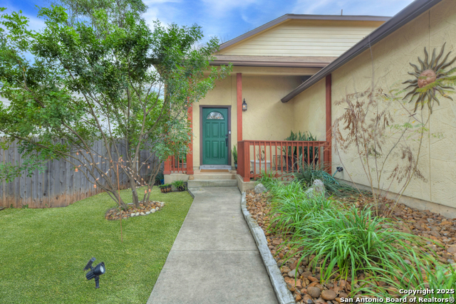9135 Jean Verte Property Photo 3