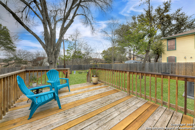 9135 Jean Verte Property Photo 23