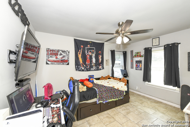 211 E Vado Pl Property Photo 16