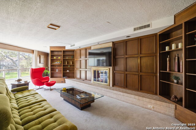 225 Carolwood Dr Property Photo 12