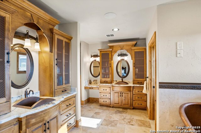 211 Bear Creek Property Photo 24