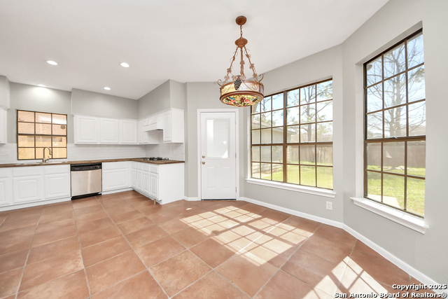 77062 Real Estate Listings Main Image