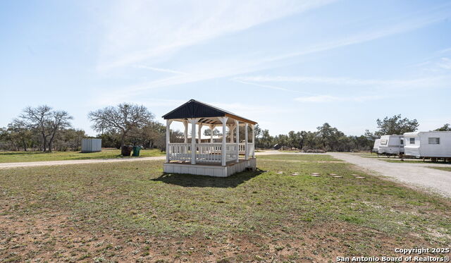 820 Forest View Property Photo 18