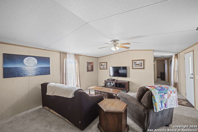 820 Forest View Property Photo 23