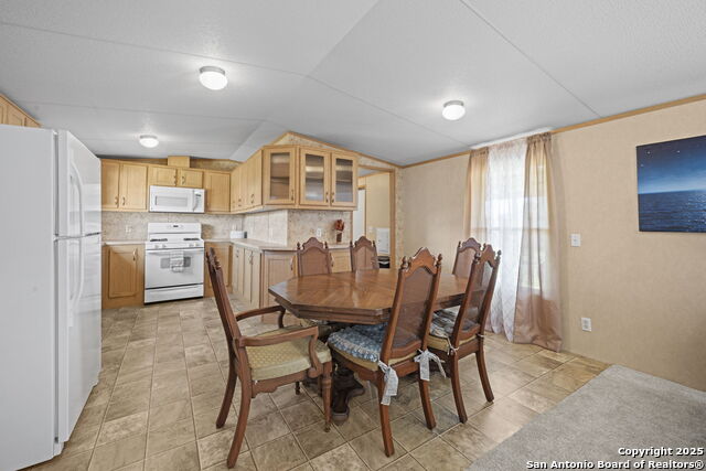 820 Forest View Property Photo 26