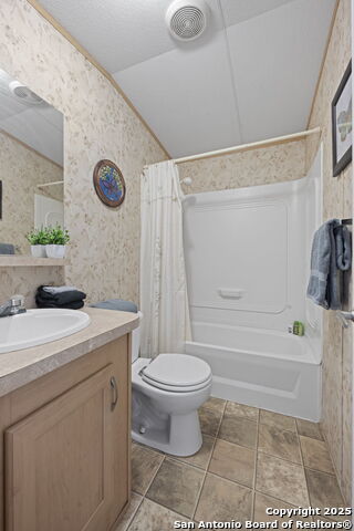 820 Forest View Property Photo 32