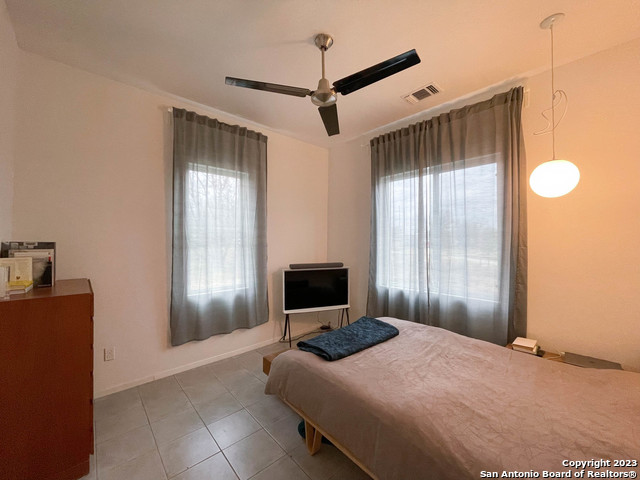 511 N Nueces Property Photo 6