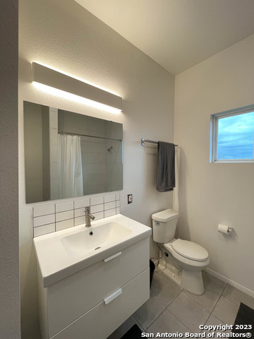 511 N Nueces Property Photo 9