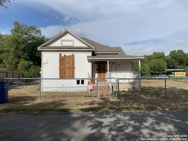 511 N Nueces Property Photo 14