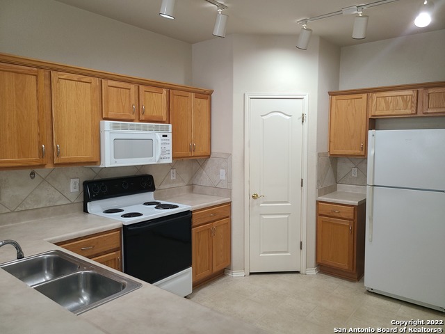 7207 Painter Way Property Photo 7