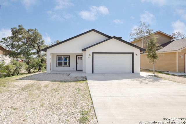 421 Rainbow Dr Property Photo