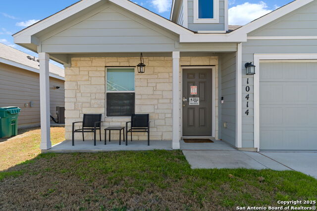 10414 Beachball Bend Property Photo