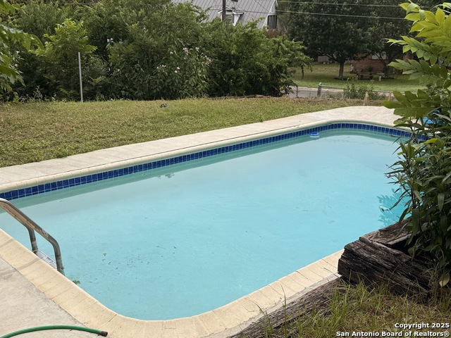 124 Herweck Property Photo 1